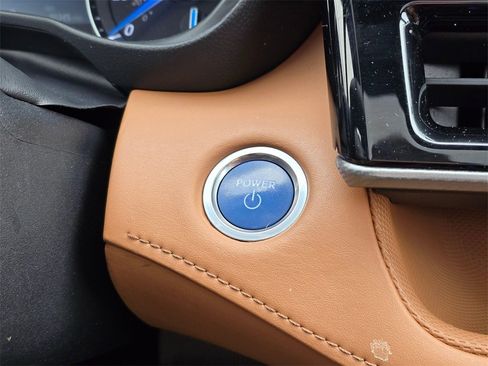 Used 2020 Toyota Highlander Platinum image 28