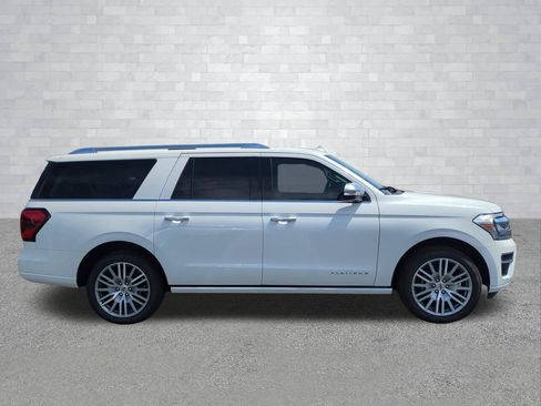 Used 2022 Ford Expedition Max Platinum RWD image 3