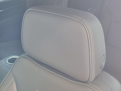 Used 2022 GMC Yukon Denali AWD/4WD image 26