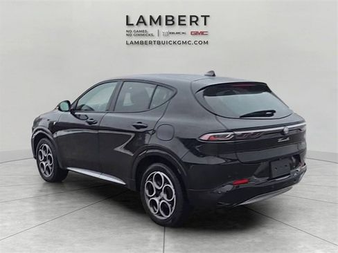 Used 2024 Alfa Romeo Tonale Ti image 3