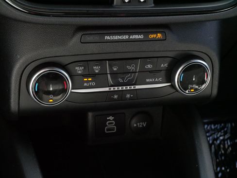 Used 2025 Ford Escape ST-Line AWD/4WD image 23