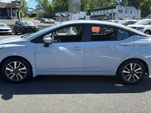 Certified 2025 Nissan Versa SV w/ Trunk Package FWD image 4