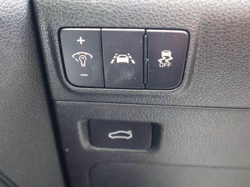Used 2022 Kia K5 LXS FWD image 18