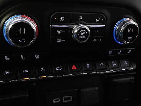 Used 2019 GMC Sierra 1500 Denali w/ Denali Ultimate Package image 33