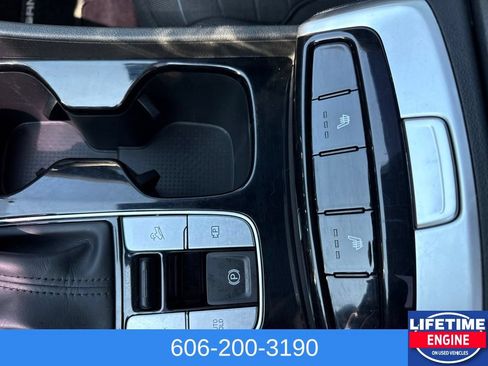 Used 2023 Hyundai Santa Cruz SEL AWD/4WD image 22