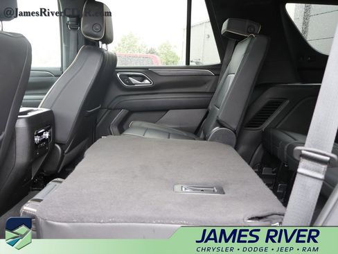 Used 2024 GMC Yukon SLT AWD/4WD image 19