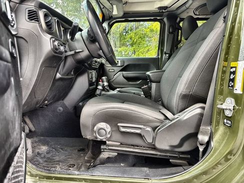 Used 2021 Jeep Gladiator Sport AWD/4WD image 12