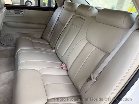 Used 2008 Cadillac DTS FWD image 24
