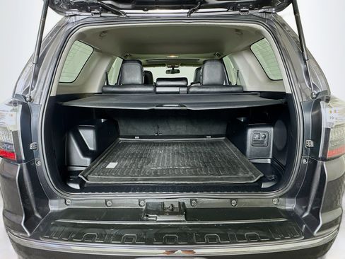 Used 2016 Toyota 4Runner Limited image 30
