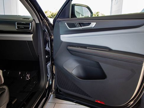 New 2026 Volkswagen Atlas Peak Edition image 22