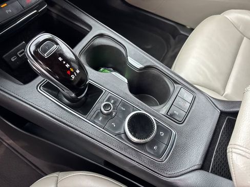 Used 2023 Cadillac XT4 Premium Luxury image 24