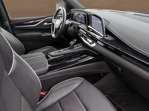 Used 2024 Cadillac Escalade Sport w/ LPO, ONYX Package image 32