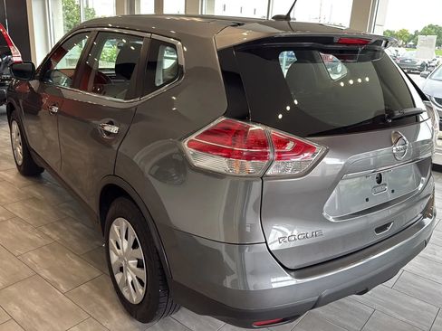 Used 2015 Nissan Rogue S FWD image 5
