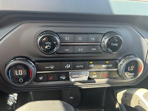 Certified 2024 Ford Bronco Outer Banks image 24