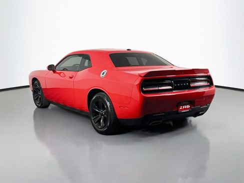 Used 2021 Dodge Challenger SXT RWD image 3