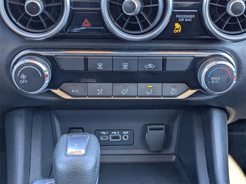 Used 2024 Nissan Sentra SV image 23