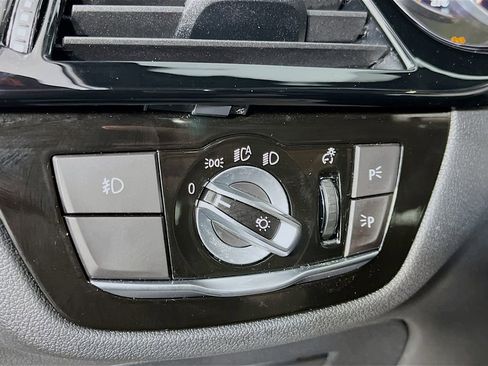 Used 2018 BMW 540i xDrive AWD/4WD image 10