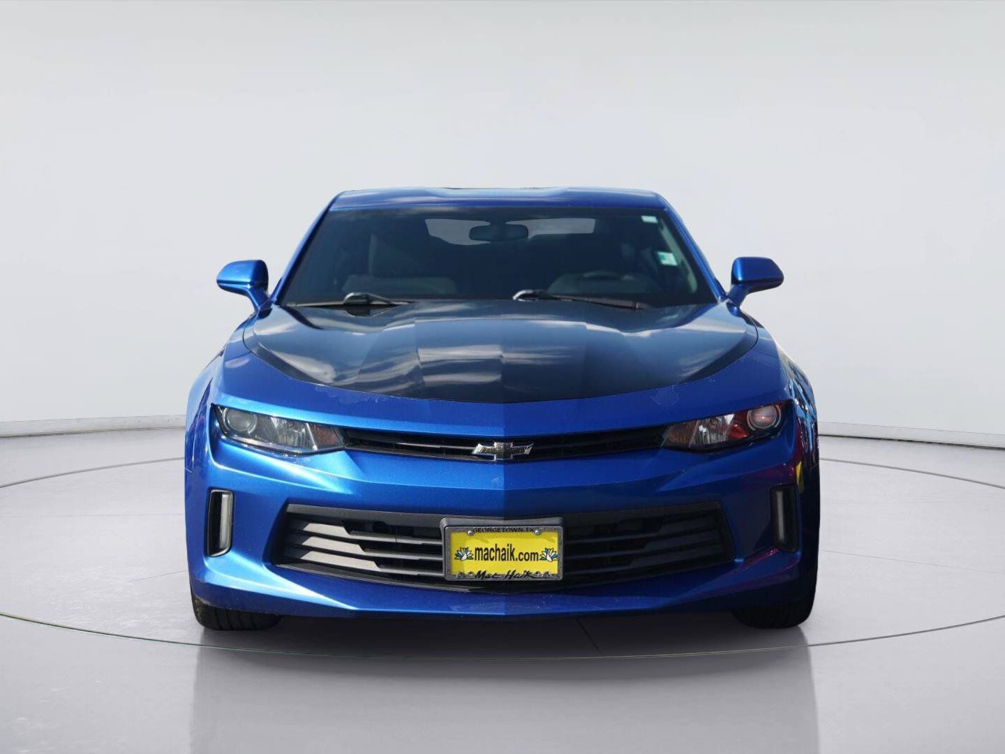 Used 2018 Chevrolet Camaro LT RWD image 3