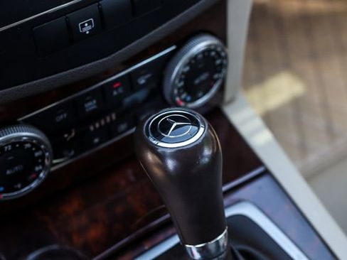 Used 2009 Mercedes-Benz C 350 Sport image 37