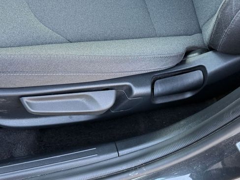 Used 2025 Kia K4 LXS image 22