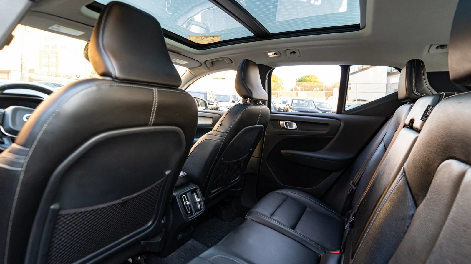 Used 2019 Volvo XC40 T5 Inscription AWD/4WD image 25