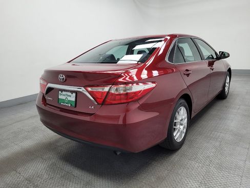 Used 2016 Toyota Camry LE image 9