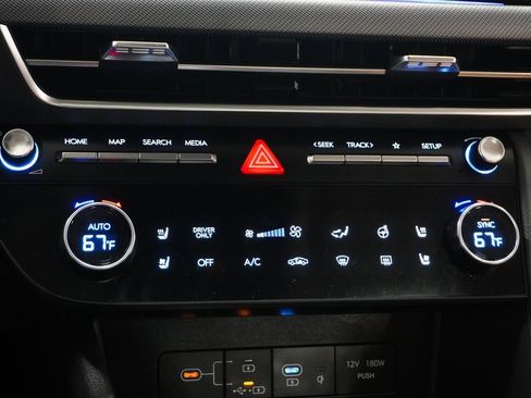 Used 2025 Hyundai Sonata Limited image 30