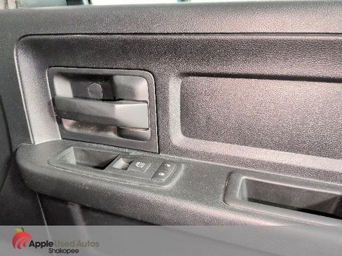 Used 2014 RAM 1500 Express image 37