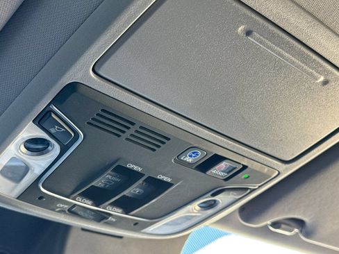 Used 2019 Honda Pilot Elite image 22