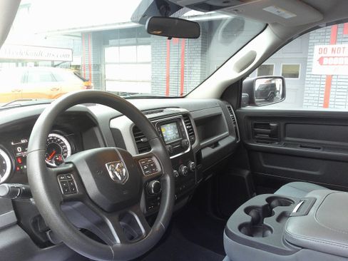 Used 2018 RAM 1500 Express w/ Express Value Package image 19