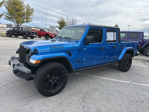 Used 2021 Jeep Gladiator Willys image 14