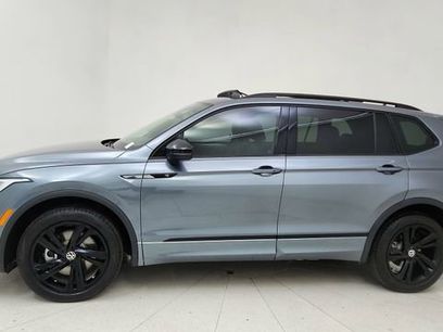 Used 2023 Volkswagen Tiguan SE R-Line