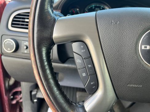 Used 2013 GMC Sierra 2500 Denali AWD/4WD image 17