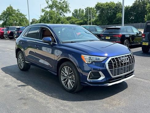 Used 2021 Audi Q3 2.0T Premium AWD/4WD image 3