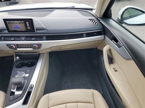 Used 2018 Audi A4 2.0T Premium image 15