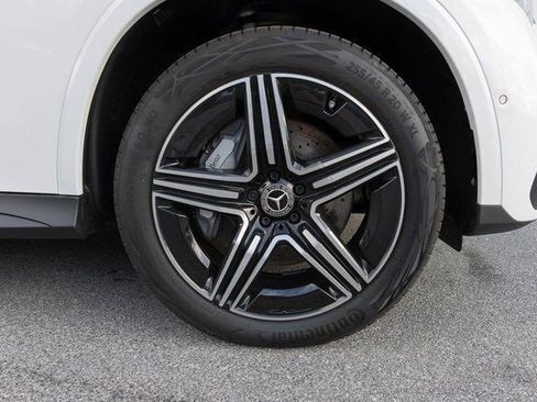 New 2025 Mercedes-Benz GLC 300 GLC 300 image 10