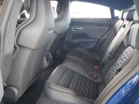 New 2026 Audi S e-tron GT Prestige image 7