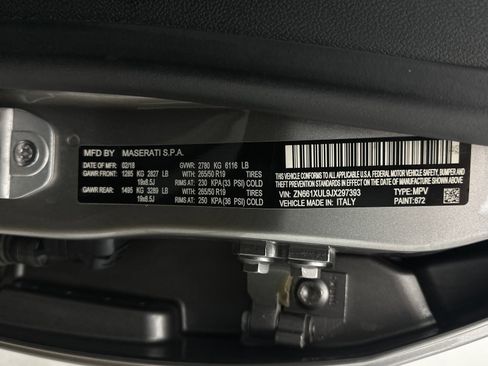 Used 2018 Maserati Levante GranLusso image 33