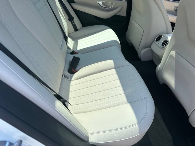 Used 2022 Mercedes-Benz E 350 4MATIC Sedan image 31