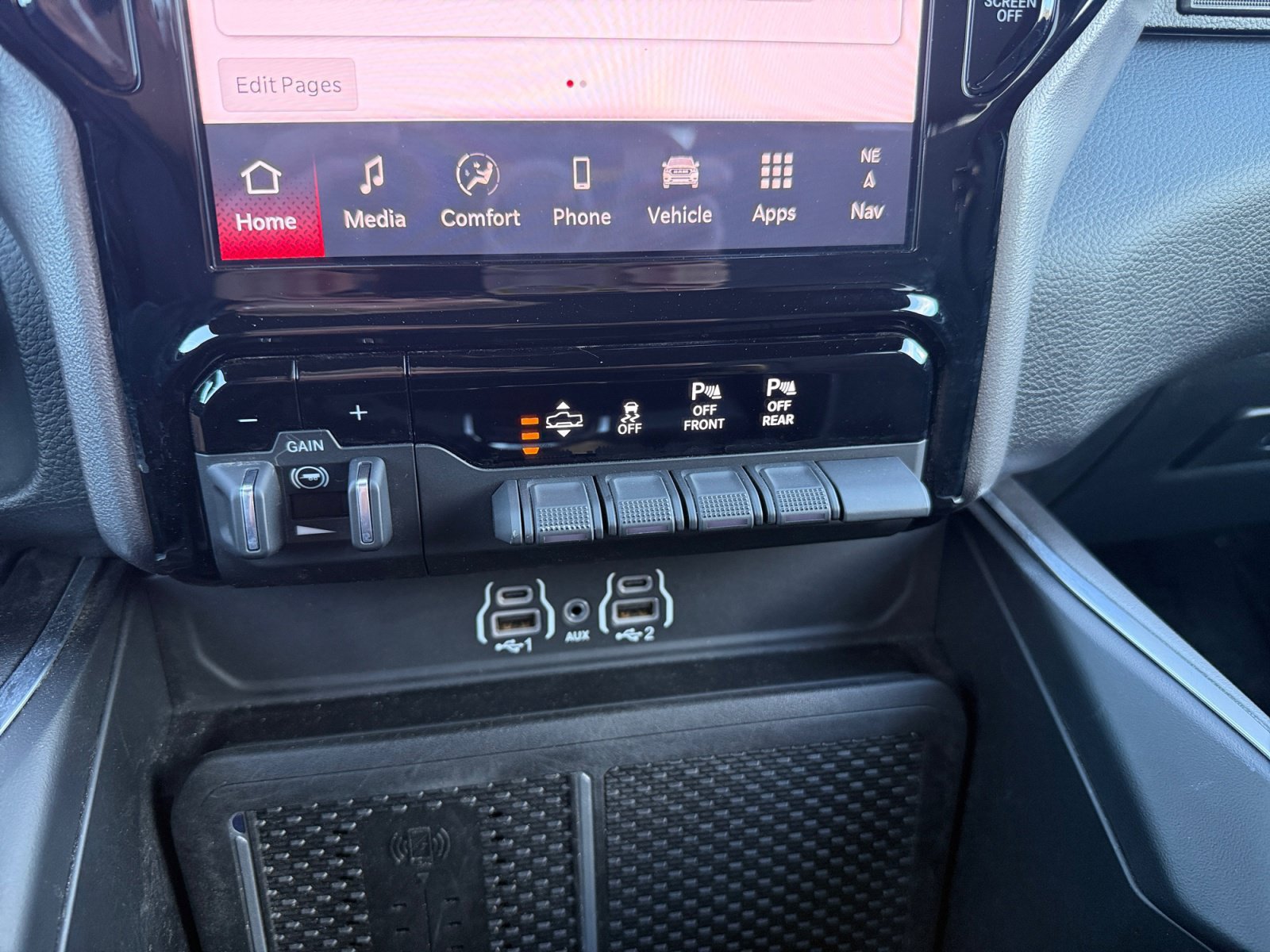 Used 2025 RAM 1500 Big Horn AWD/4WD image 29