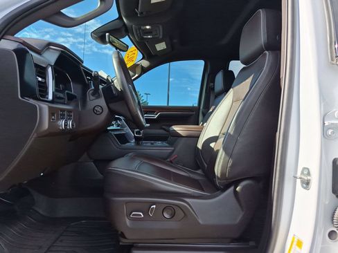 Used 2023 GMC Sierra 1500 Denali w/ Technology Package AWD/4WD image 16