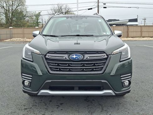 Used 2023 Subaru Forester Touring image 2