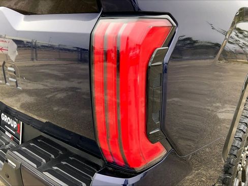 Used 2022 Toyota Tundra Platinum image 30