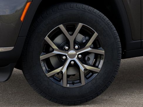 New 2025 Jeep Grand Cherokee L Limited image 8