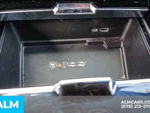 Used 2025 GMC Yukon XL Denali image 44