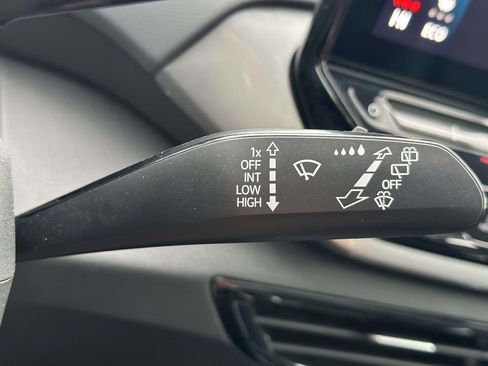 Used 2023 Volkswagen ID.4 Pro S Plus image 22