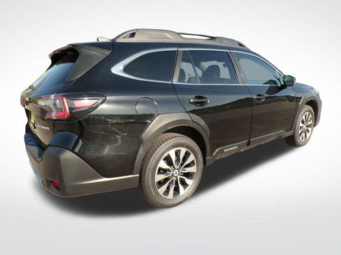 Used 2023 Subaru Outback Limited XT AWD/4WD image 7