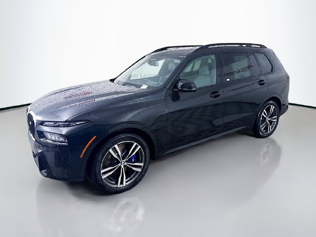 Used 2026 BMW X7 M60i AWD/4WD image 3