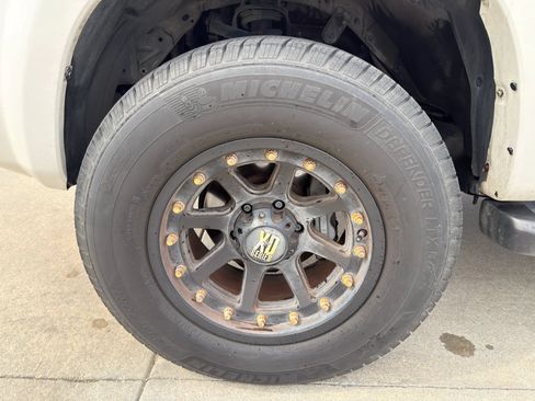 Used 2008 Toyota 4Runner SR5 AWD/4WD image 29