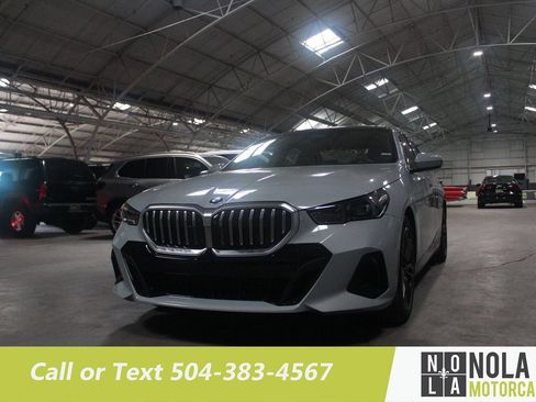 Used 2024 BMW 530i w/ Executive Package RWD image 3